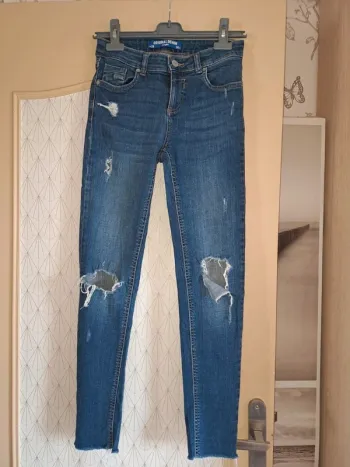 Jean bleu femme Jennyfer 36 effet used trous déchirures d'achat tbe
