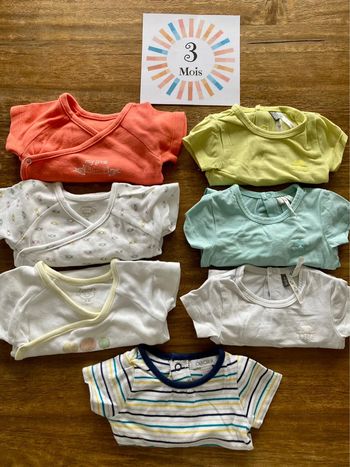 Lot de 7 bodies été 3 mois