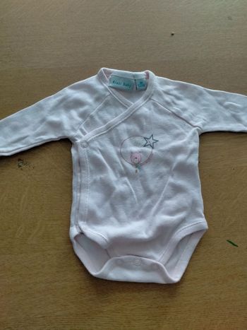 Body 1 mois 54 cm