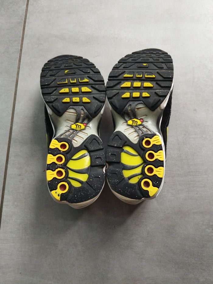 Baskets Nike air max plus TN requin 36 - photo numéro 7