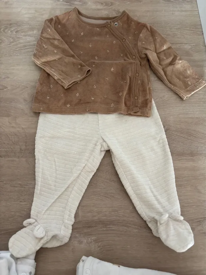Pyjama 2 pièces bébé mixte taille 9mois