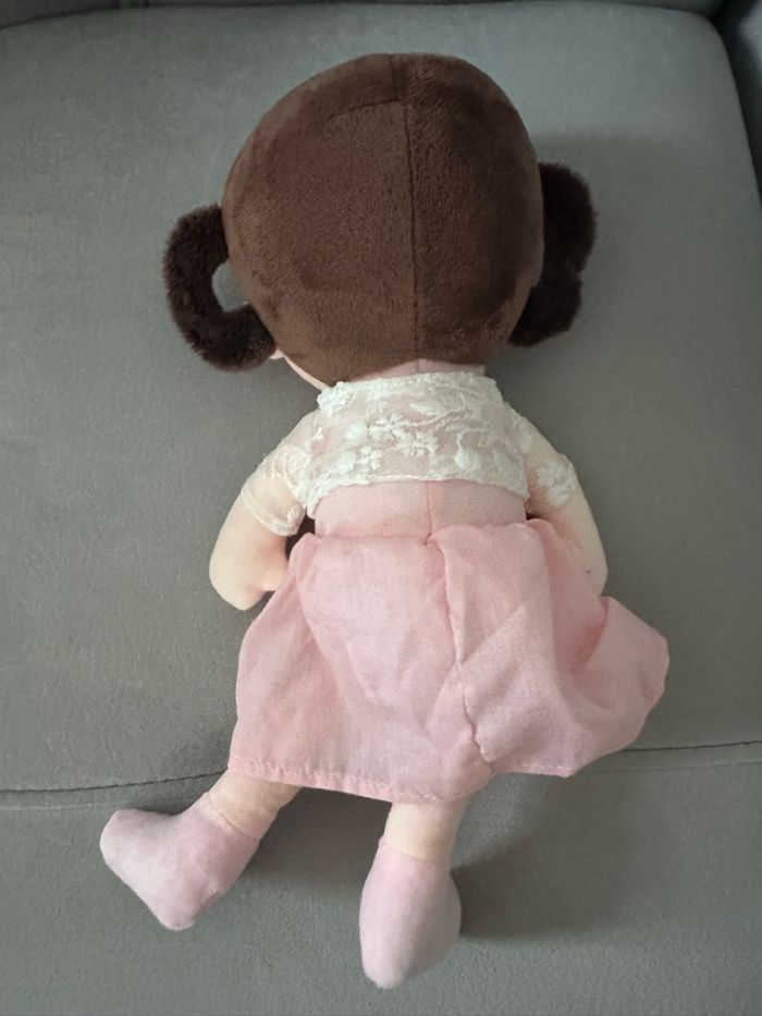 Peluche bébé fille