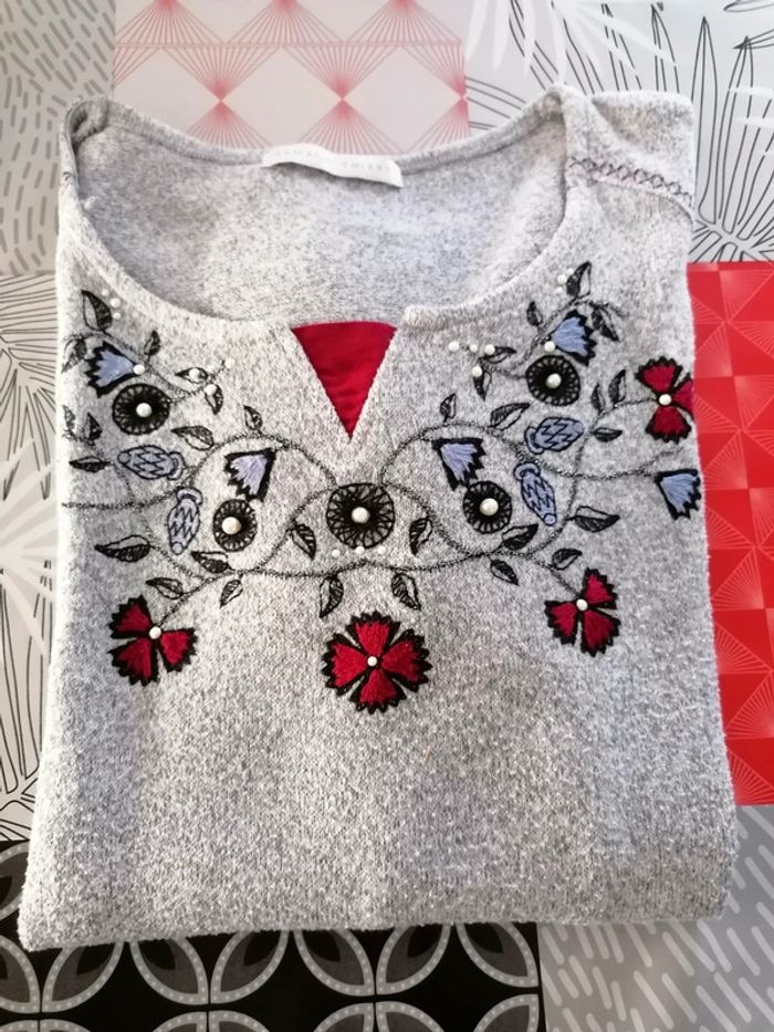 Pull manches longues Armand Thiery taille 3 - photo numéro 2