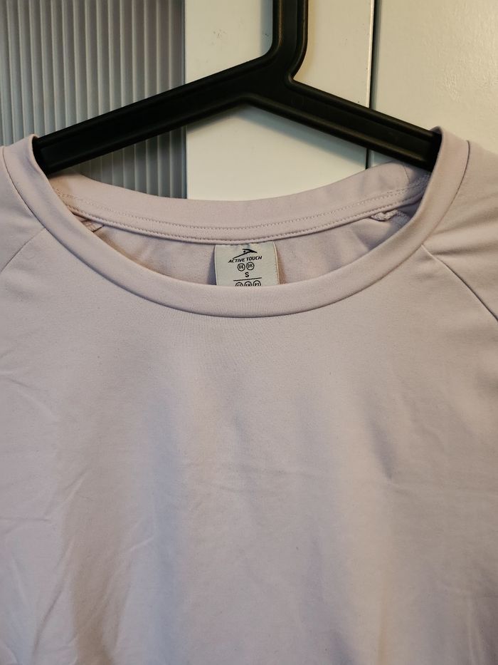 T-shirt sport femme taille S - photo numéro 3