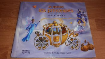 Livre Je dessine les princesses: Livre à pochoirs
