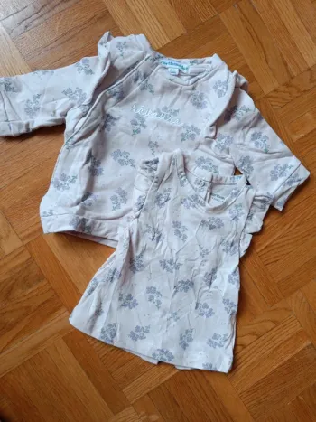 Pull fleurs violet et tee shirt assorti 1 mois 54cm Vertbaudet