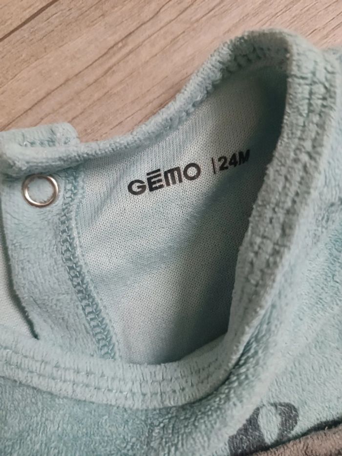 Pyjama / dors bien - photo numéro 2