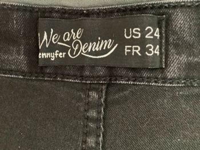 Short Jennyfer taille 34 - photo numéro 3