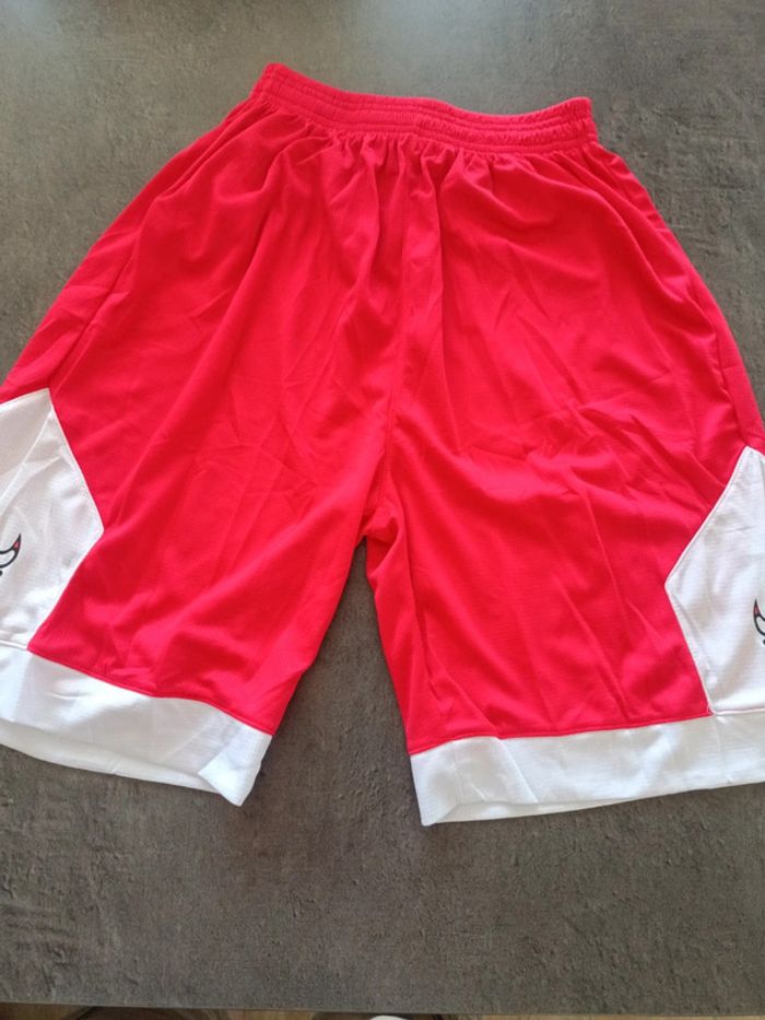 Tenue NBA Chicago Bulls Michael Jordan rouge t.3xl - photo numéro 3