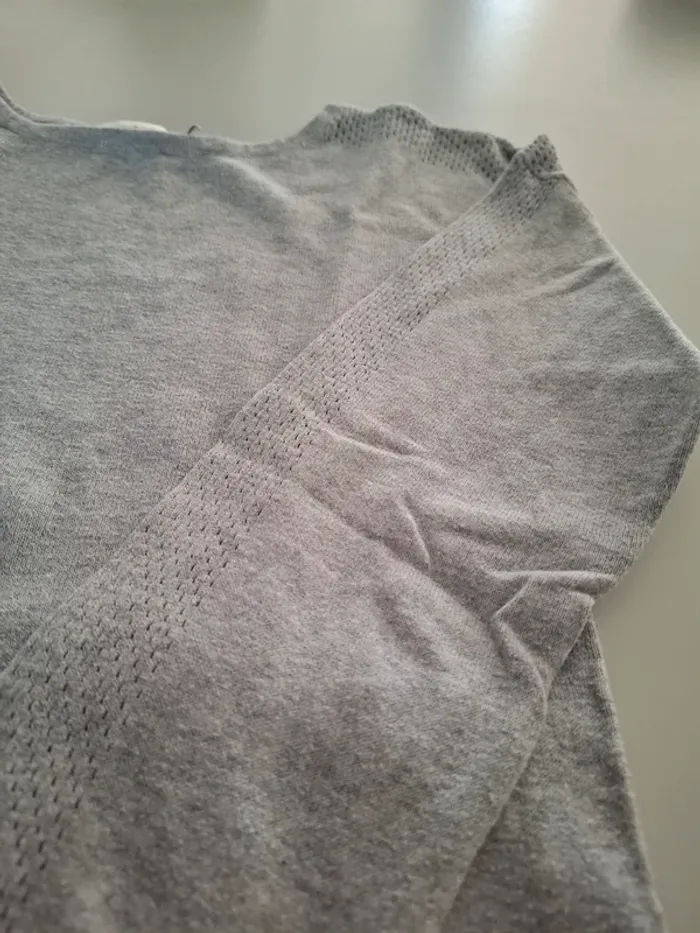 Pull fille - photo numéro 3