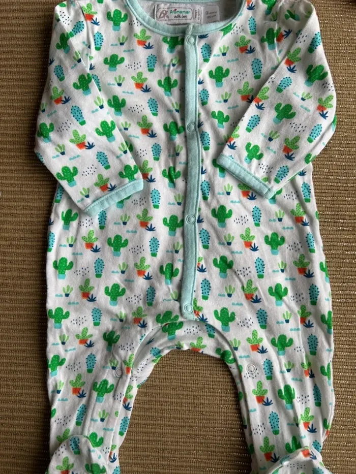 Pyjama et bonnet taille 3 mois - photo numéro 3