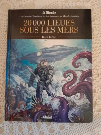 Jules Verne : bande dessinée "20 000 Lieux sous les mers"