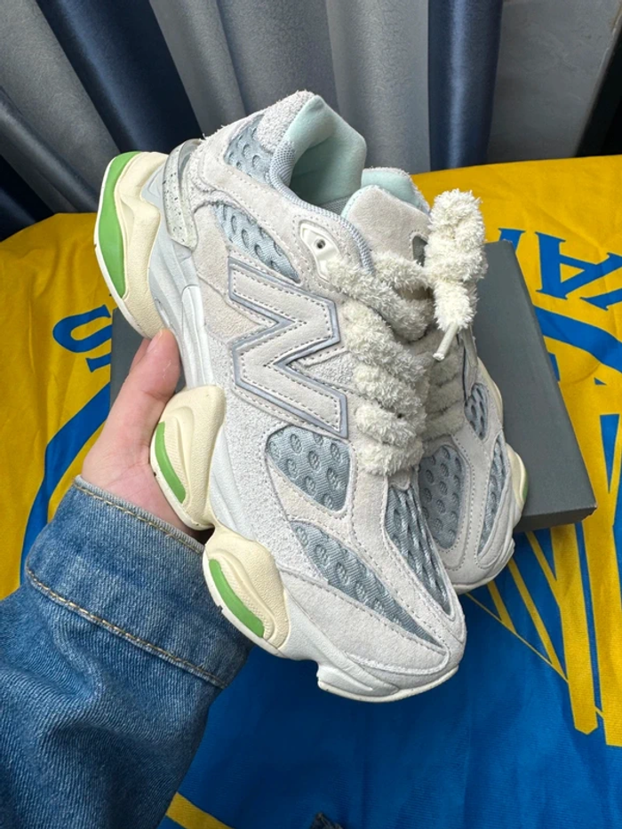 New Balance 9060 Beige 43 - photo numéro 4