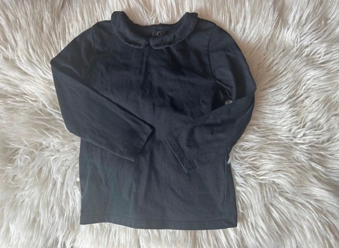 Fille 👧🏻 Tshirt ml a col noir kiabi 24 mois