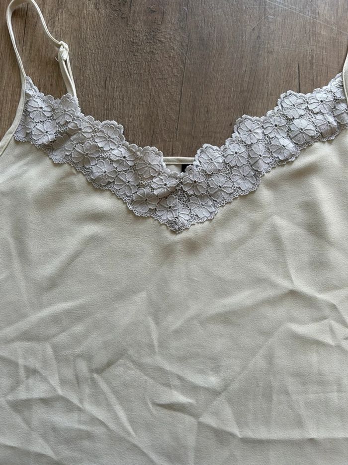 Caraco fines bretelles avec dentelle blanc - photo numéro 2