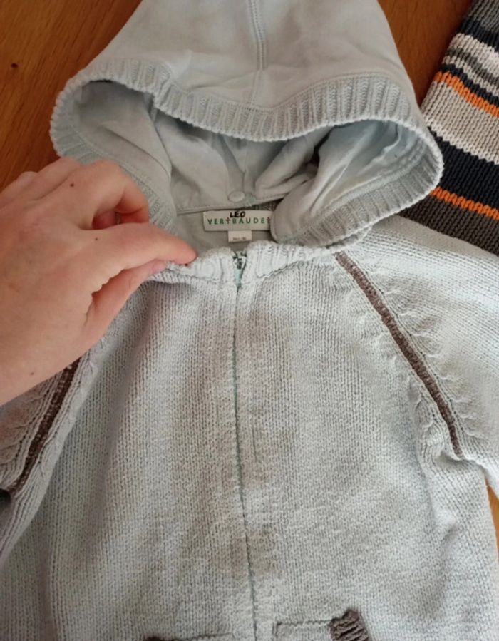 Lot de 1 pull et 1 gilet taille 3 ans en bon état - photo numéro 2