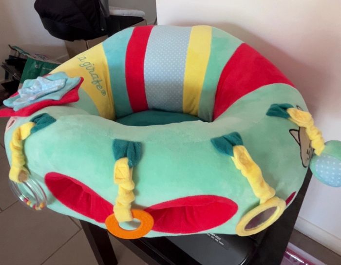 Assise d’éveil Sophie la girafe