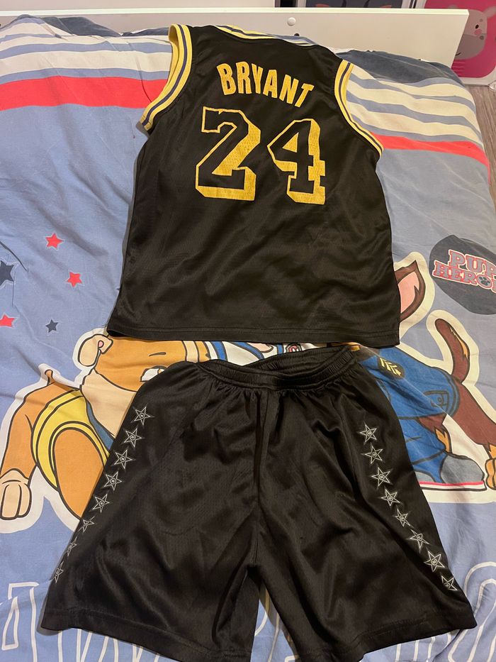 Ensemble sport enfant