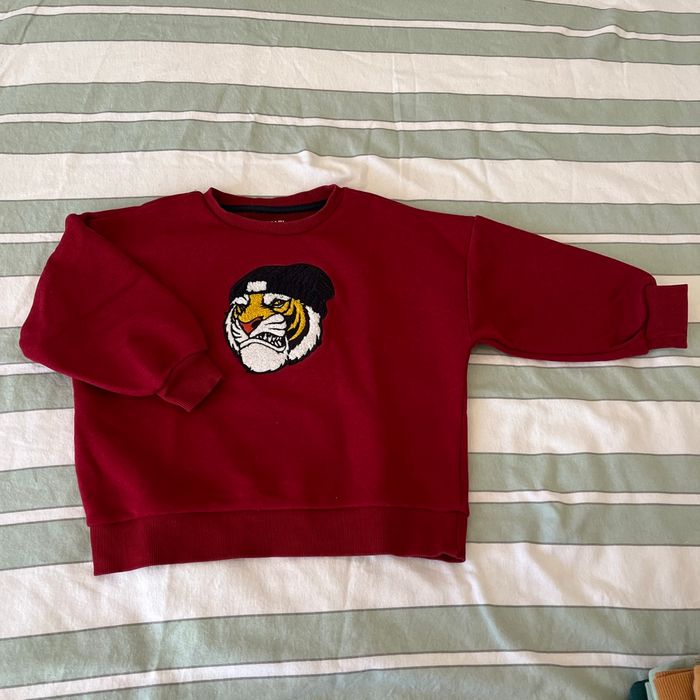 Sweat rouge tigre garçon 5 ans