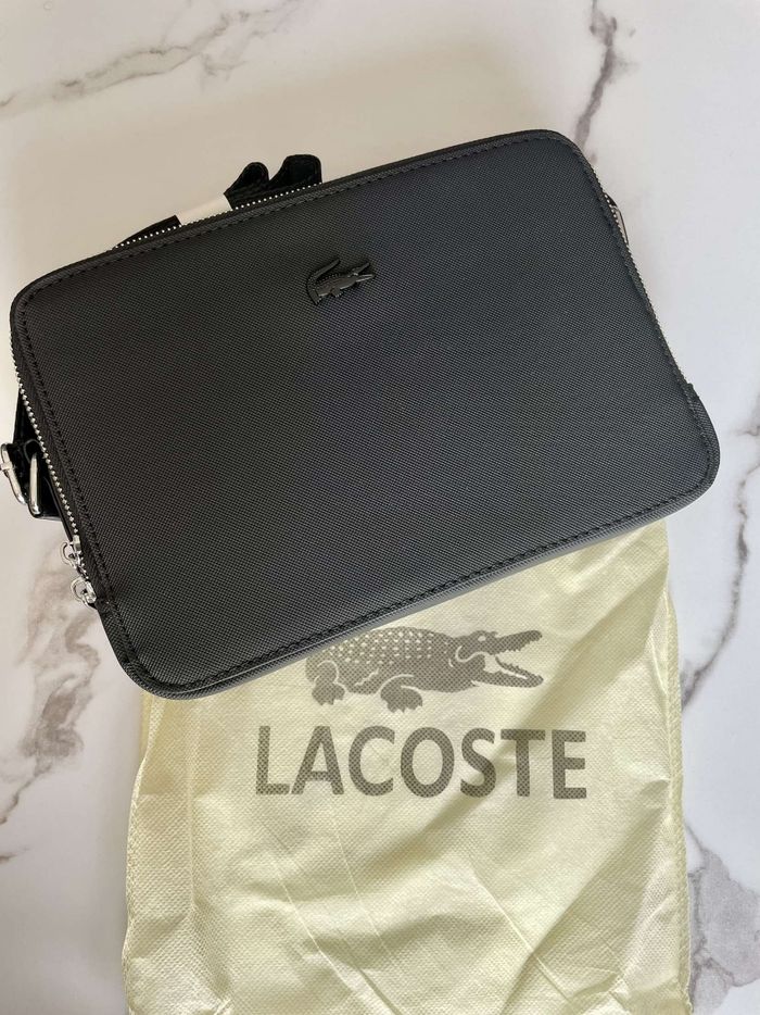 Sacoche lacoste