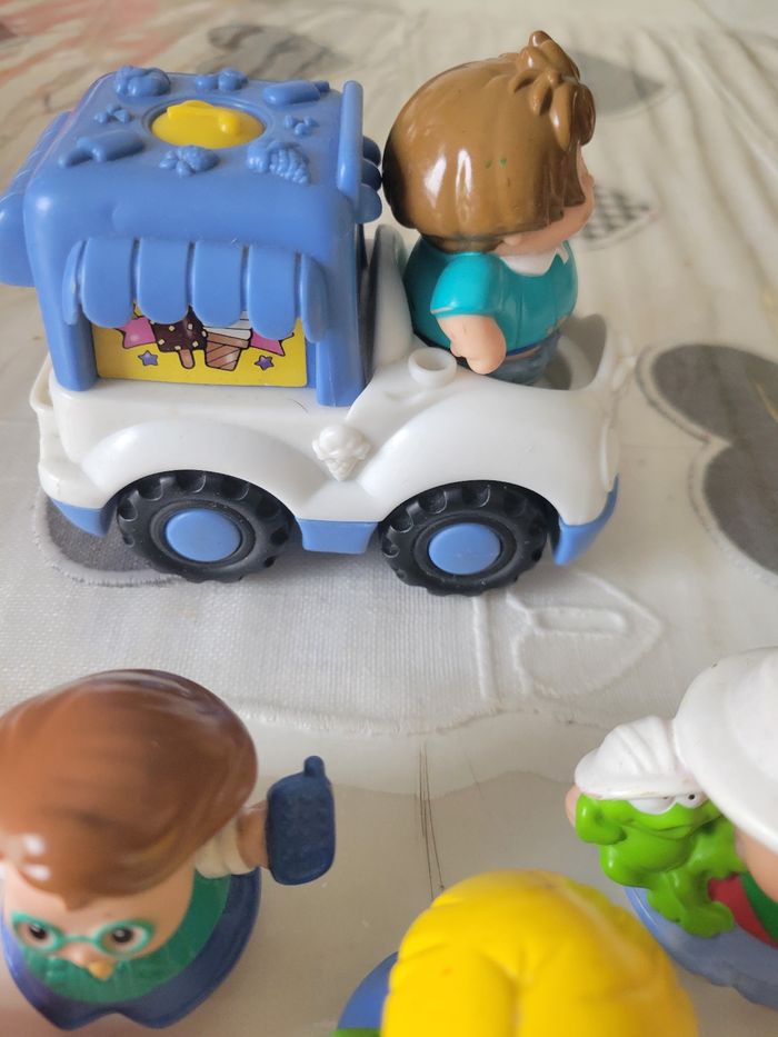 Fisher price camion de glaces et personnages - photo numéro 2