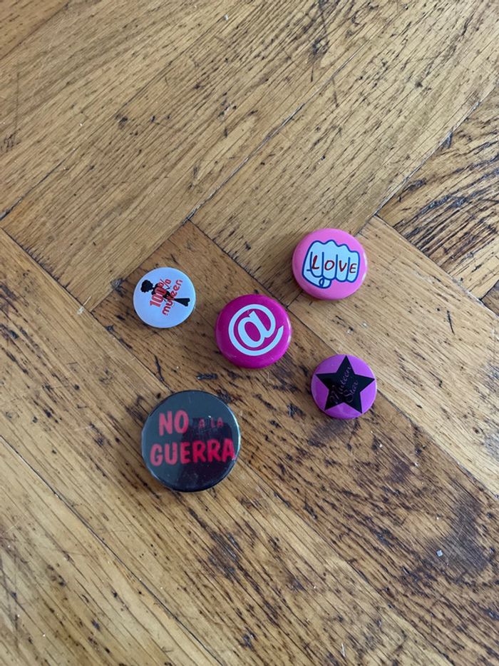 Lot de 5 badges
