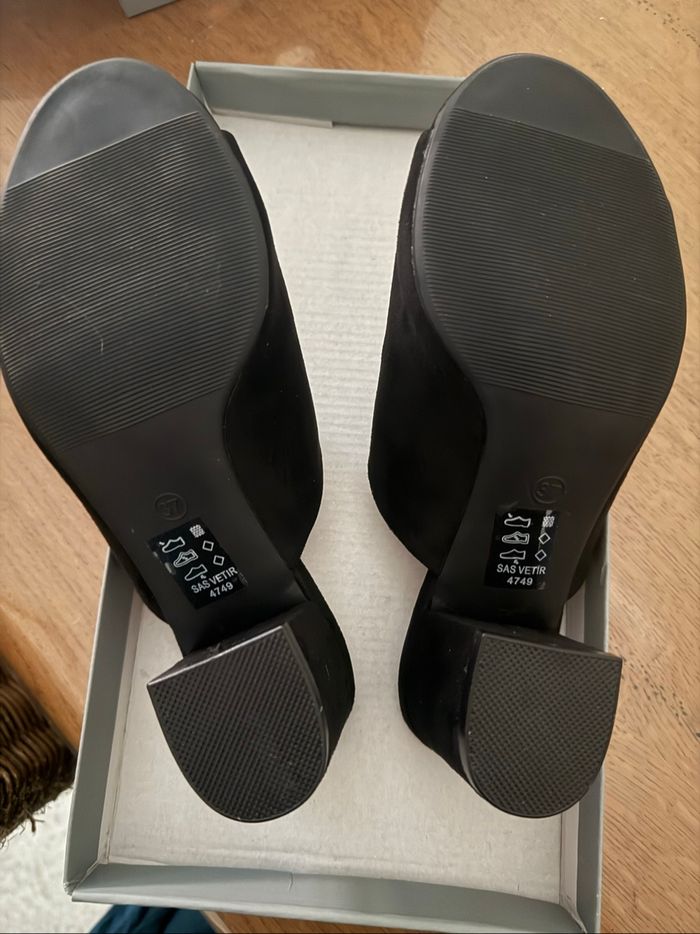 Mules femme neuves - photo numéro 3