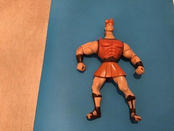 Figurine hercule