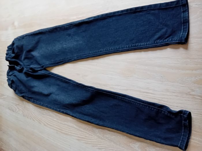Lot 5 jeans fille 14 ans - Très bon état - photo numéro 5