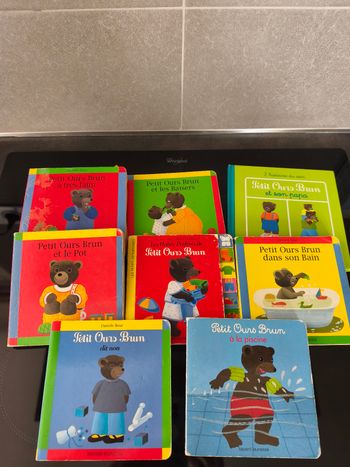 Livre petit ours brun