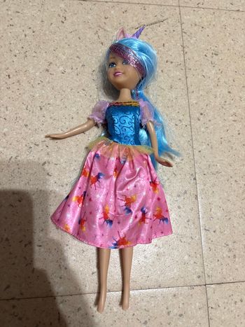 Poupée zuru licorne 