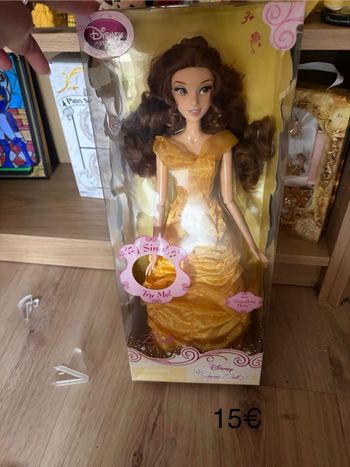 Poupée la belle et la bête