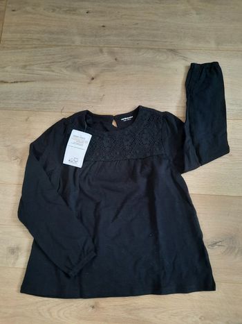 Blouse fille 8 ans neuve