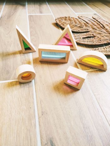 👶Lot de 6 blocs miroirs prismes multicolores en bois d'hevea JB1529