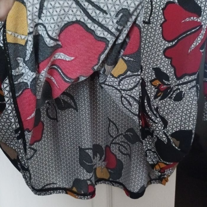 Blouse bohème Fleurie "Du Plaisir à la Mode" T36 acrylique 1 - photo numéro 4