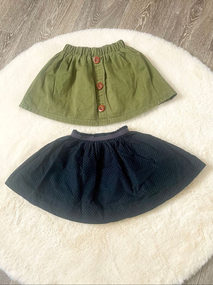 Lot de deux jupes en 5 ans