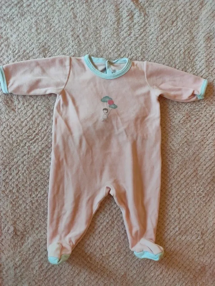 Pyjama Petit Bateau taille 3 mois