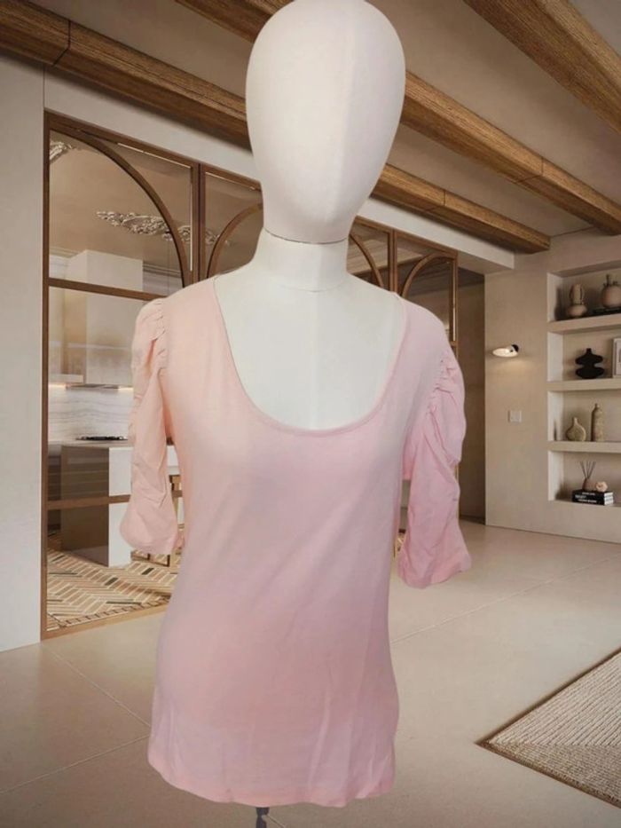 👚 Haut rose manches froncées – Taille L – Très bon état