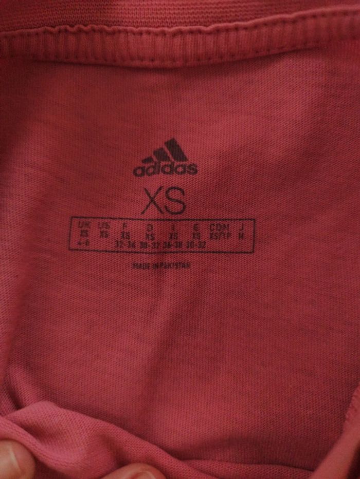 Lot 2 t shirt sport xs - photo numéro 5