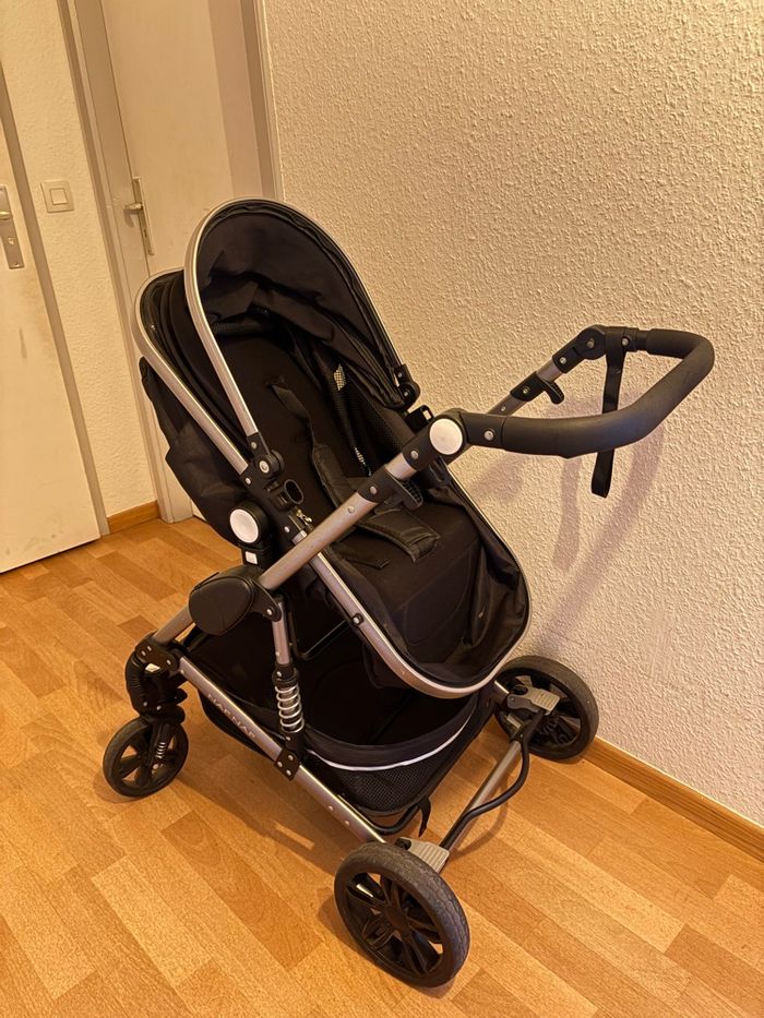 Poussette - photo numéro 2