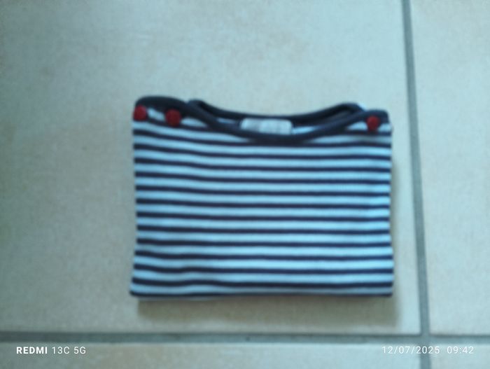 T-shirt taille 3 mois - photo numéro 5