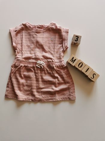 Robe rose bois