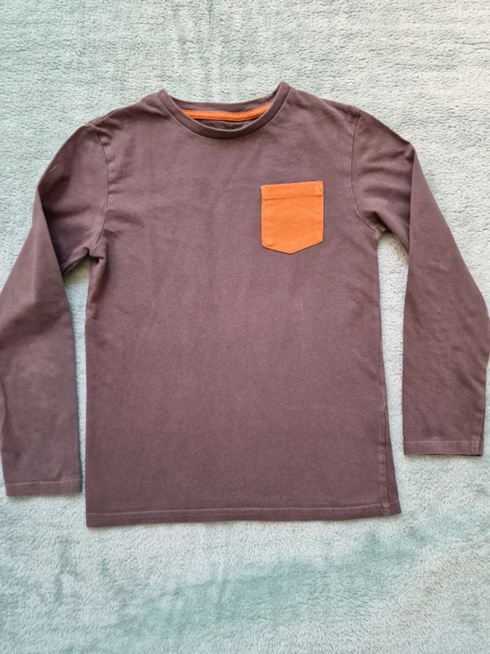 Très beau tee-shirt 10 ans