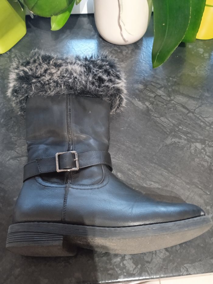 Bottes fourrées fille taille 37 - photo numéro 2