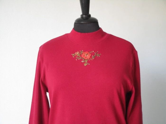 T-shirt vintage rouge col montant 38 TBE