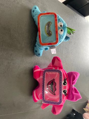 Peluche téléphone