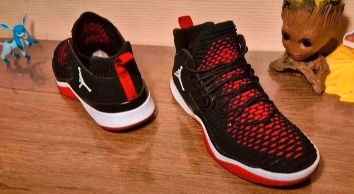 Baskets  _ Jordan DNA LX_ Taille_ 38,5 - photo numéro 4