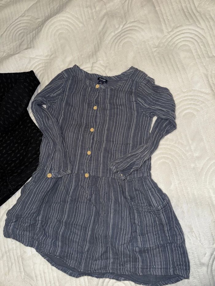Ensemble robe gilet 5 ans très bon état - photo numéro 2