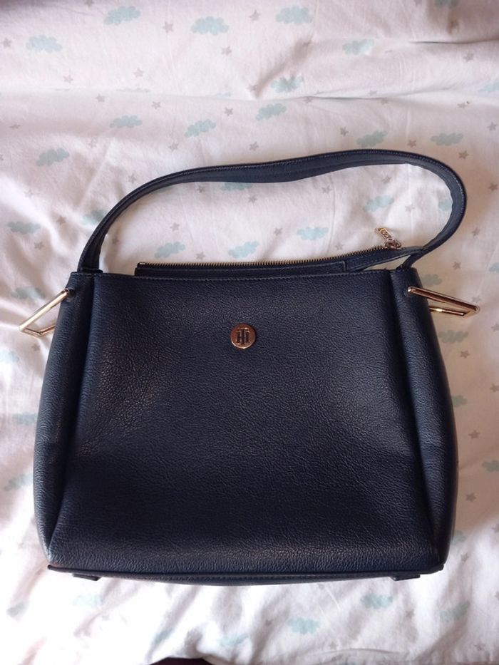 Sac main Tommy Hilfiger cuire bleu marine