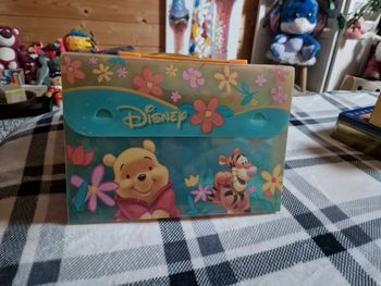 Valise en plastique de rangement papiers winnie 'ourson